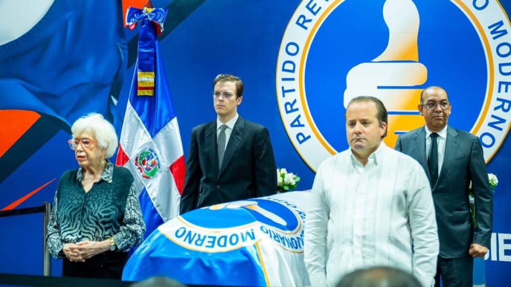 Garrigó destaca a Jorge Frías y reivindica en el PRM la política de servicio