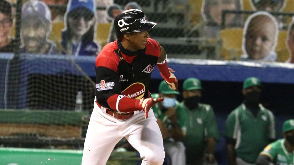 Escogido deja en libertad a Wander Franco y a otros tres antes del draft
