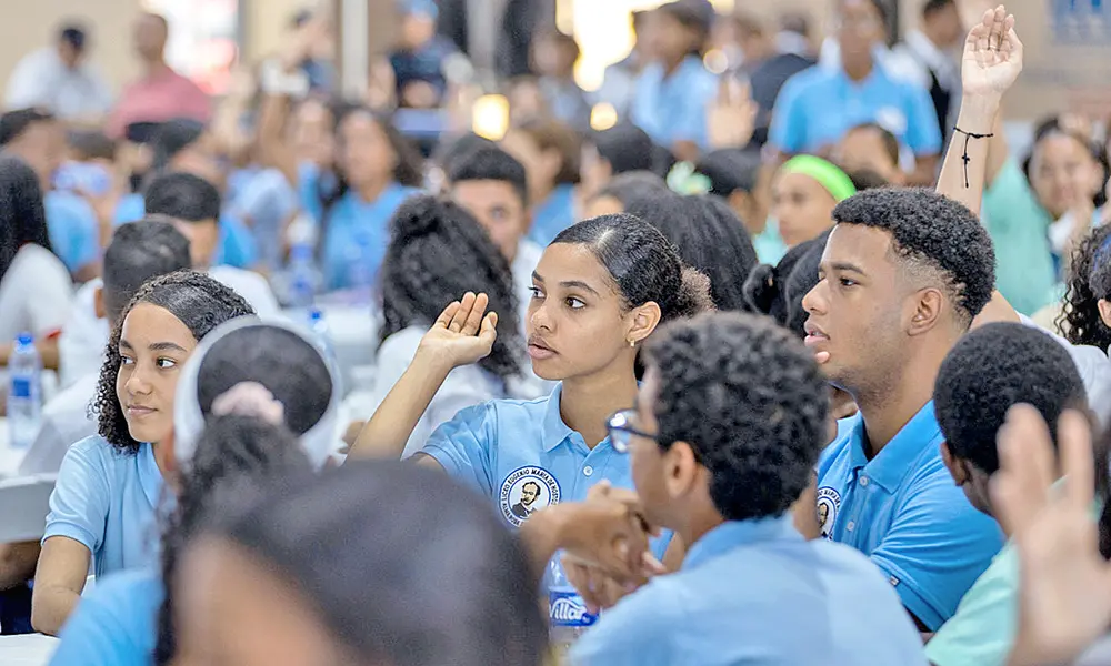 Más de 8,100 voces ponen presión a la educación dominicana por empleo y productividad
