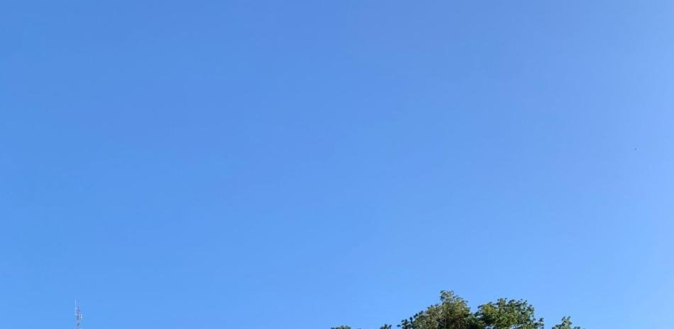 Indomet alerta por calor sofocante y polvo del Sahara en República Dominicana