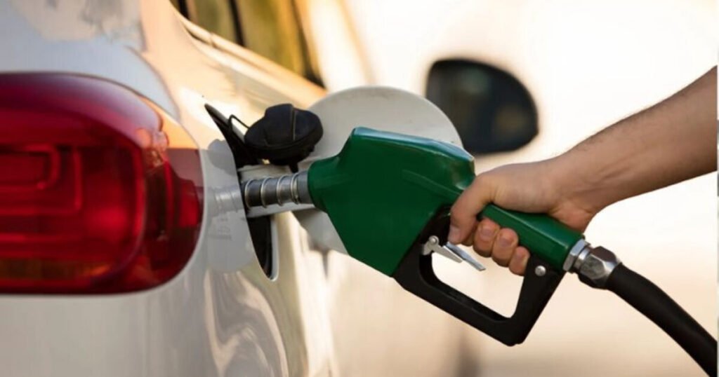 Congelamiento de combustibles vuelve a depender de subsidios millonarios mientras solo bajan avtur y kerosene