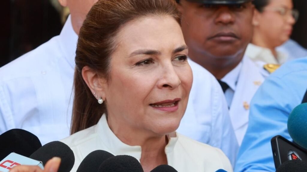 Carolina Mejía admite falta de planificación en Santo Domingo y resalta avances de su gestión