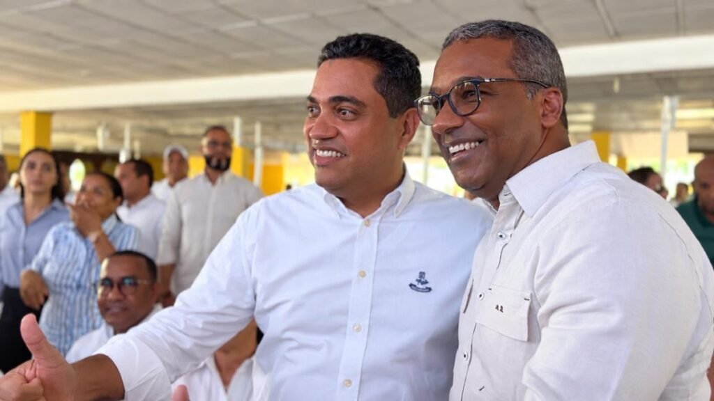 Estructura del PRM en La Vega se vuelca con David Collado y acelera la sucesión interna