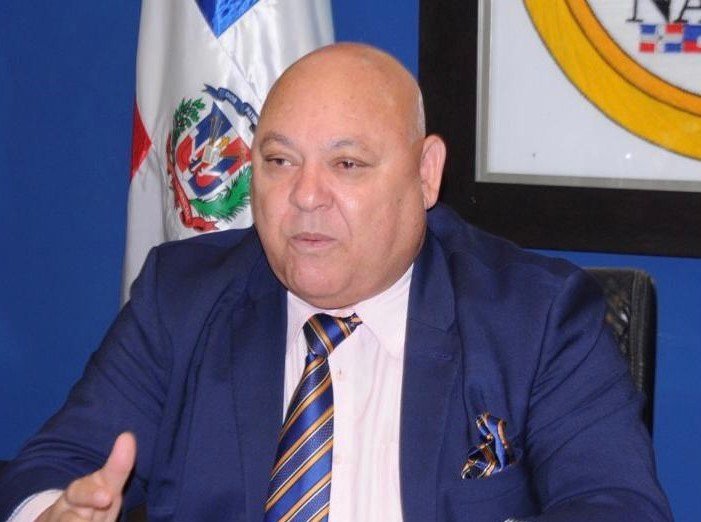 Christopher cuestiona fondos a 96 partidos y pide sanear el sistema político