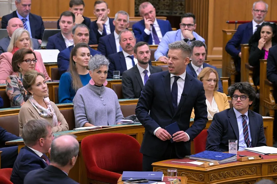 Hungría levanta la inmunidad de Péter Magyar y suma a dos exministros al escrutinio judicial