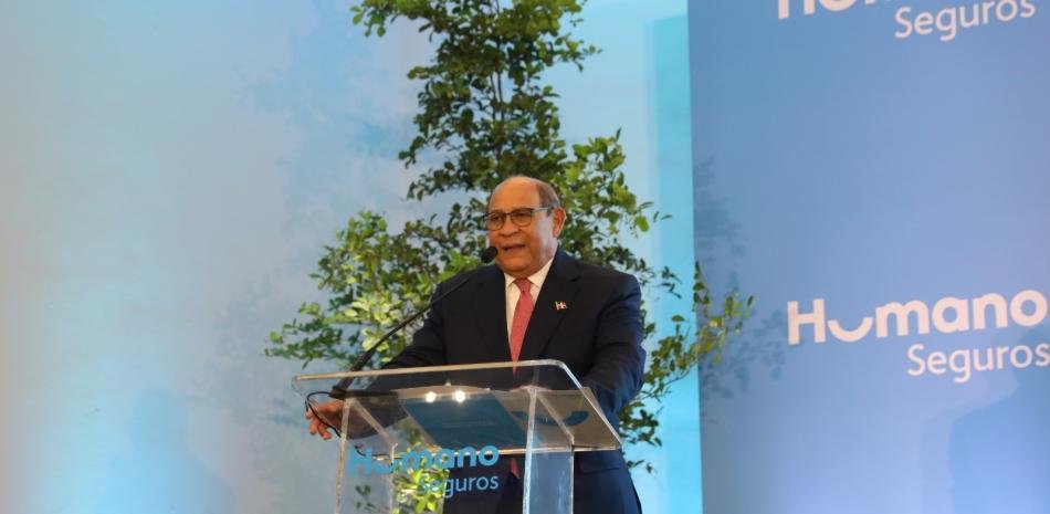 Mescyt llama a sumar al sector privado al financiamiento de becas e innovación