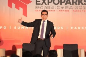 Parrado pone el foco en inversión e infraestructura para aprovechar el giro comercial