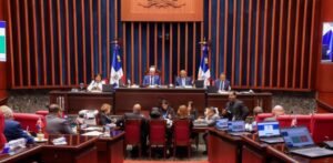 Senado aprueba de urgencia el proyecto de Bautista que liga trabajo forzoso y rebaja arancelaria para RD