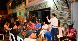Martínez habla de una “mafia” en las deportaciones y cuestiona el control migratorio oficial