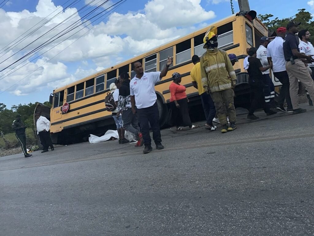 Accidente en la vía La Otra Banda-Higüey deja dos muertos y dos heridos